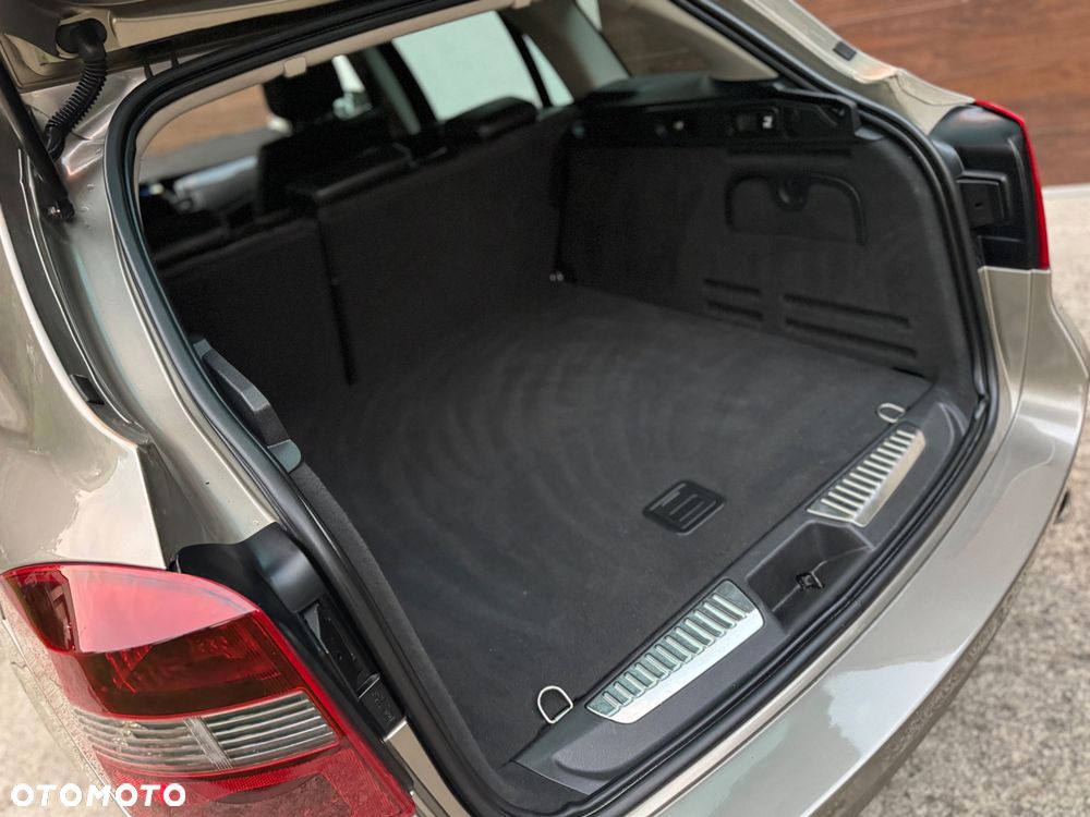 Renault Laguna 2.0 dCi Initiale - 17