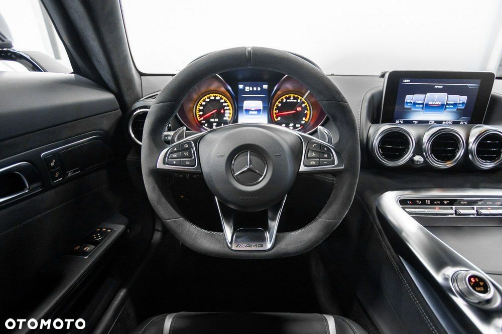 Mercedes-Benz AMG GT S Speedshift 7G-DCT - 25