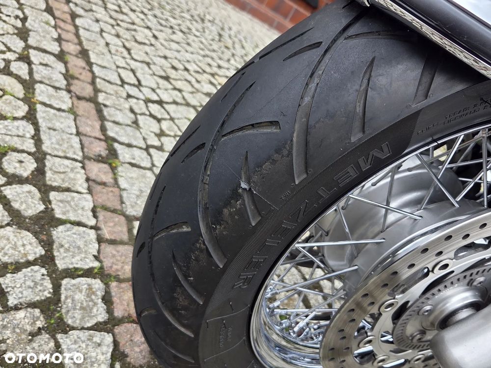 Triumph Thunderbird - 14