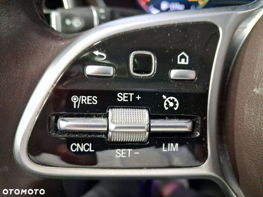 Mercedes-Benz GLC - 23