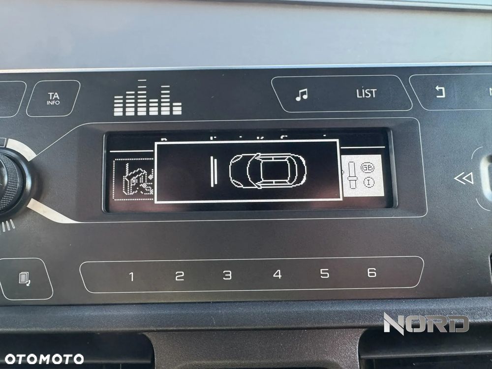 Peugeot Partner 4x4 1.5 Long Premium - 23