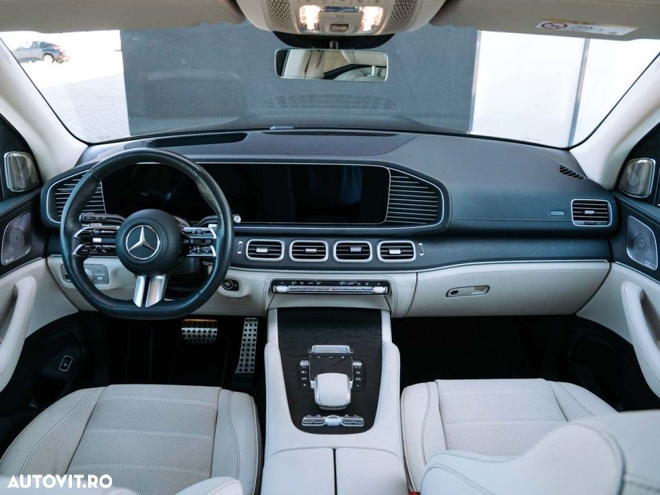 Mercedes-Benz GLS - 10