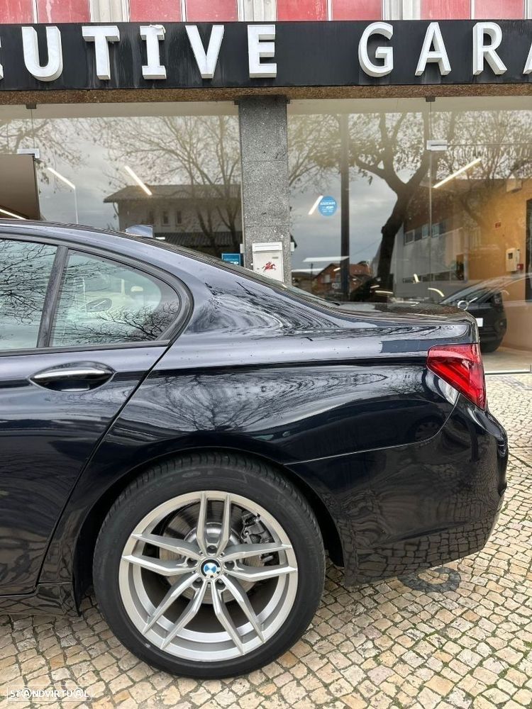 BMW 730 d xDrive Pack M - 11