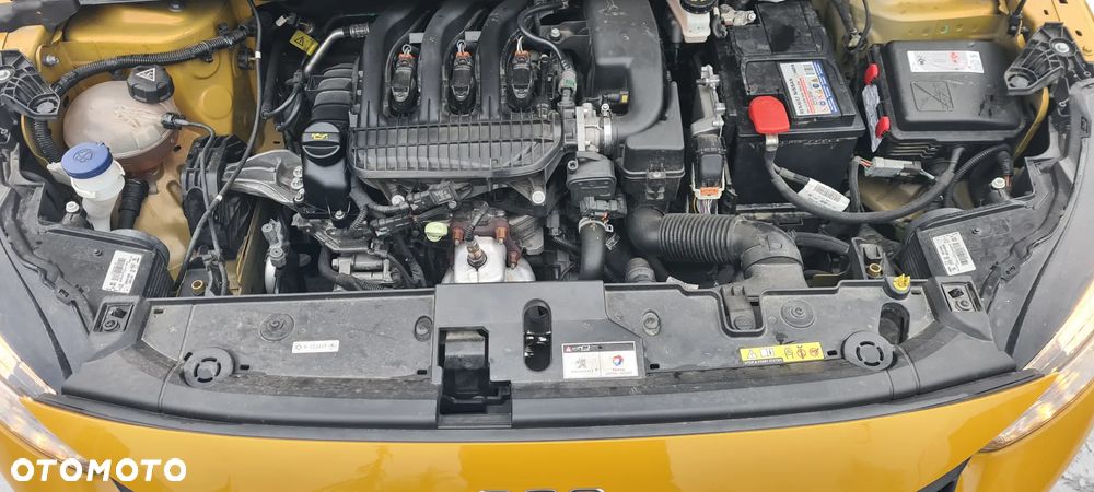Peugeot 208 - 21
