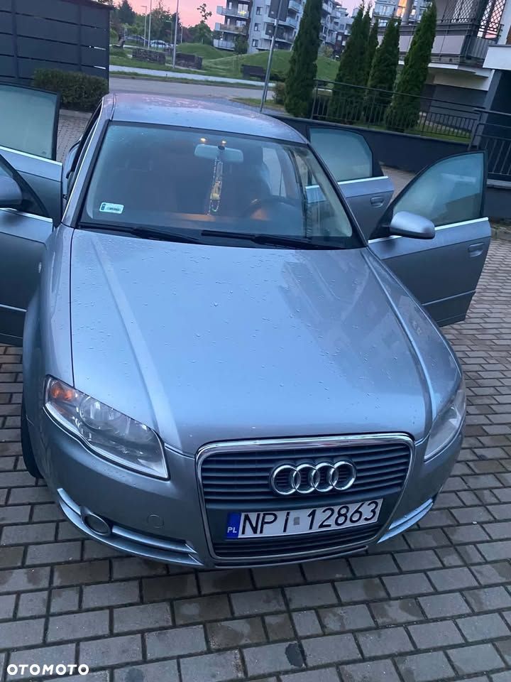 Audi A4 Avant - 1