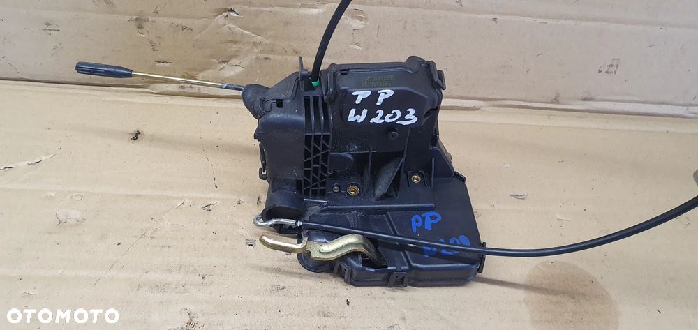Zamek drzwi prawy przód przedni prawy Mercedes W209 0010118392 004138112633 - 2