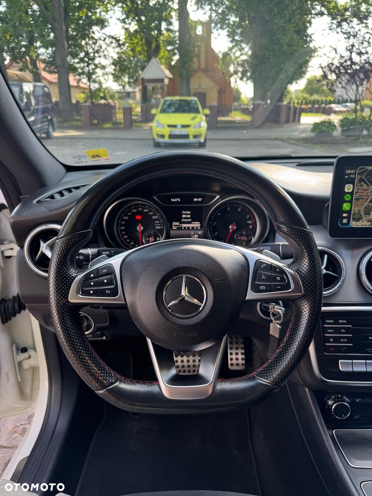 Mercedes-Benz CLA 200 7G-DCT AMG Line - 20