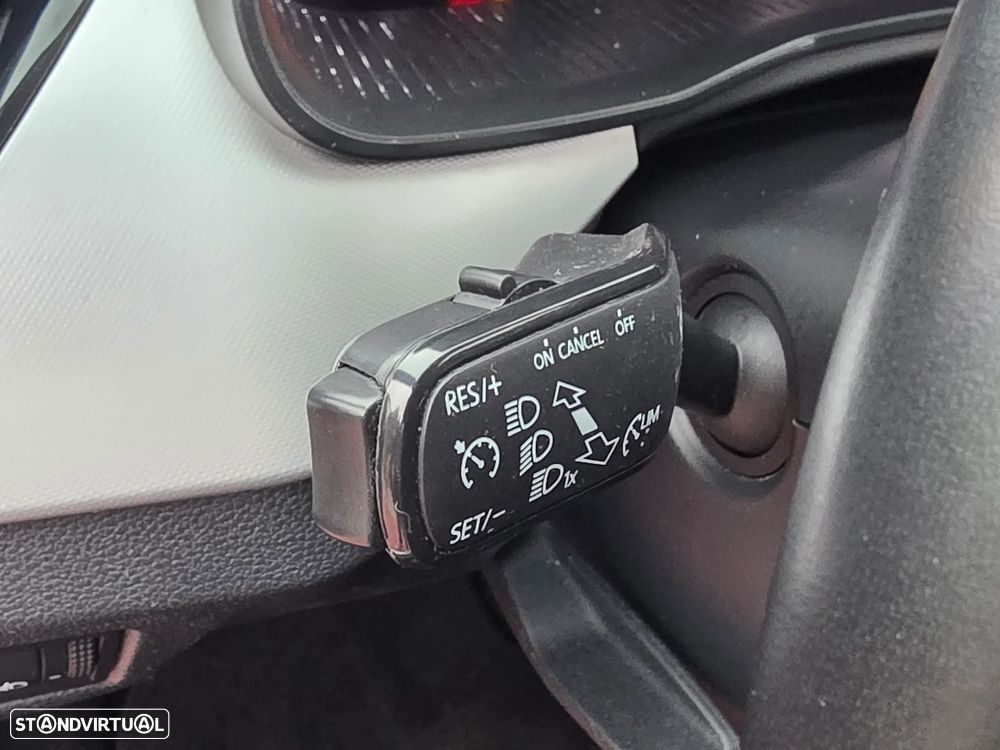 Skoda Kamiq 1.0 TSI Scoutline DSG - 23