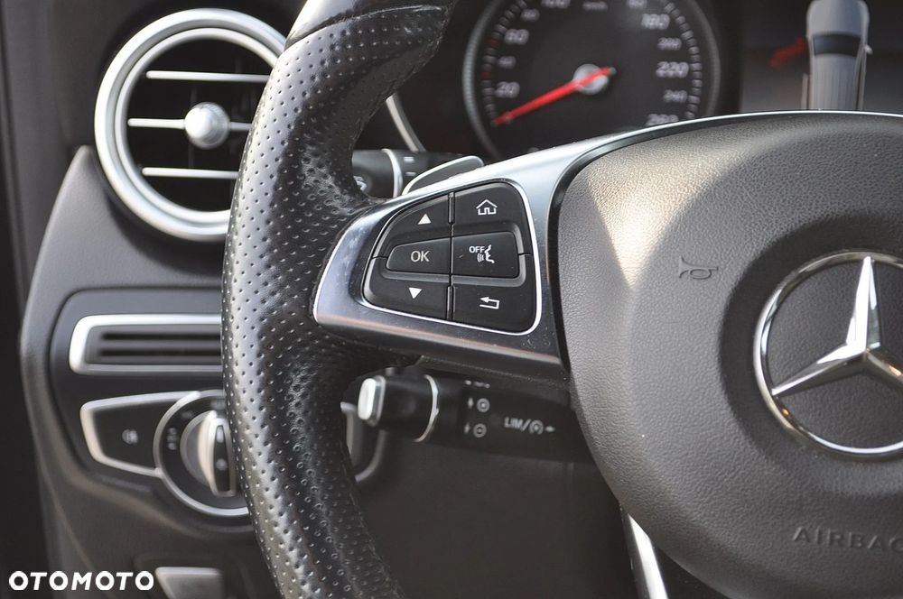 Mercedes-Benz GLC - 27