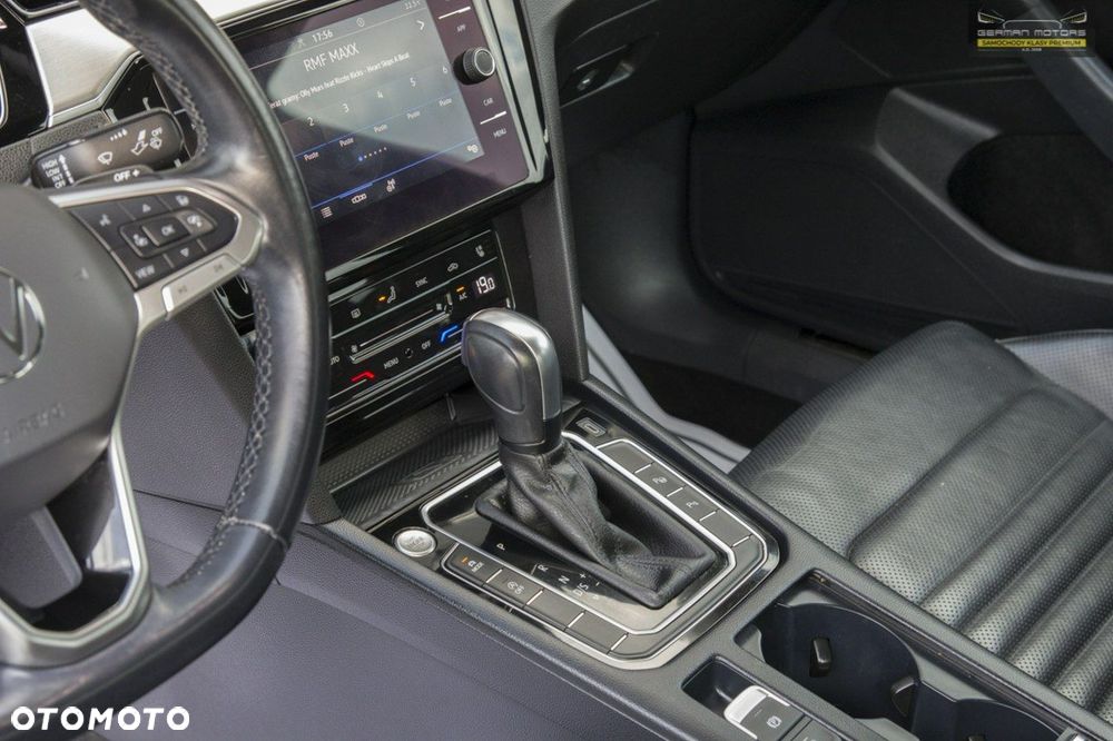 Volkswagen Passat - 19