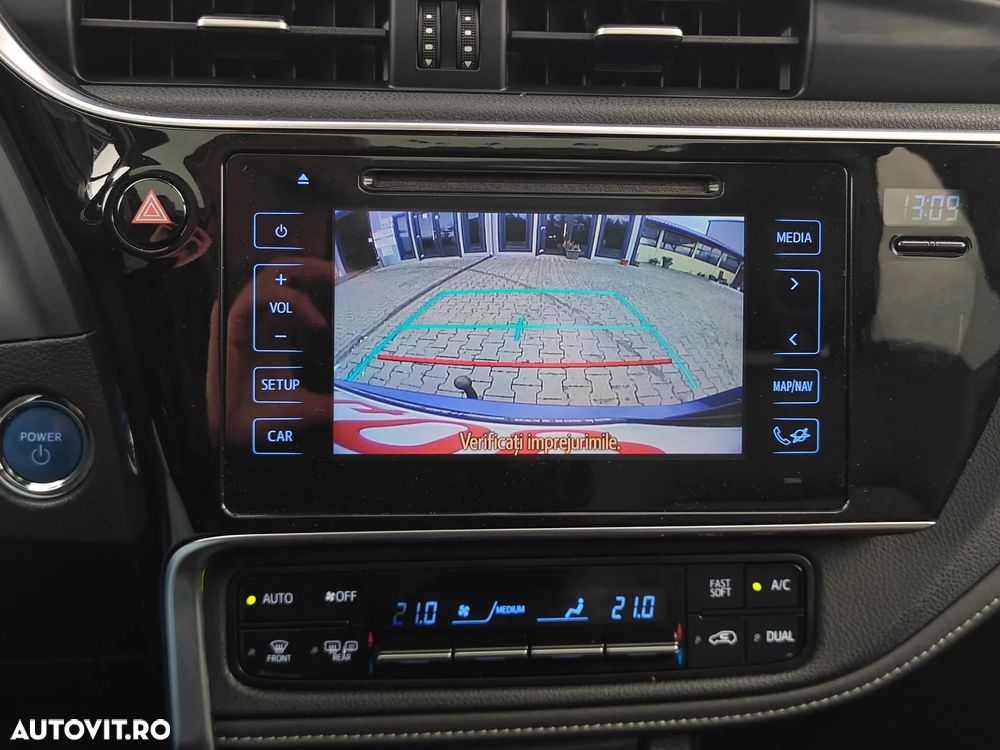 Toyota Auris 1.8 L VVT-i TS Hybrid Sol+ - 14