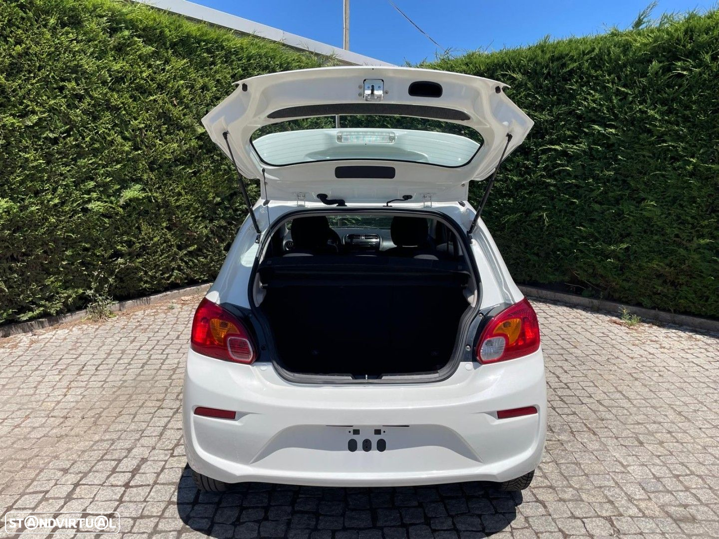 Mitsubishi Space Star - 8