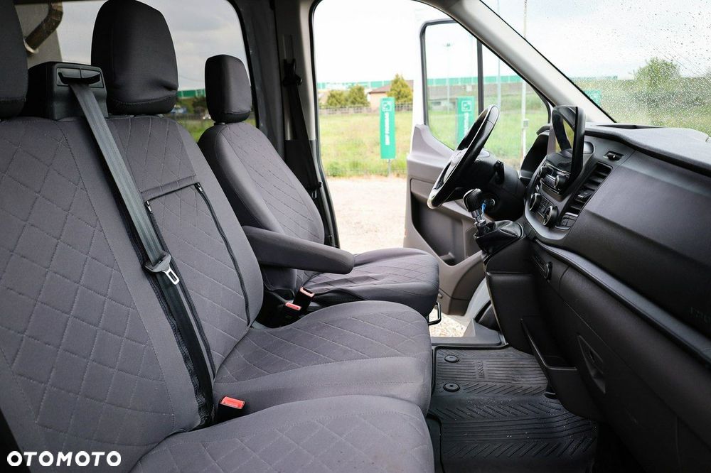 Ford Transit - 12