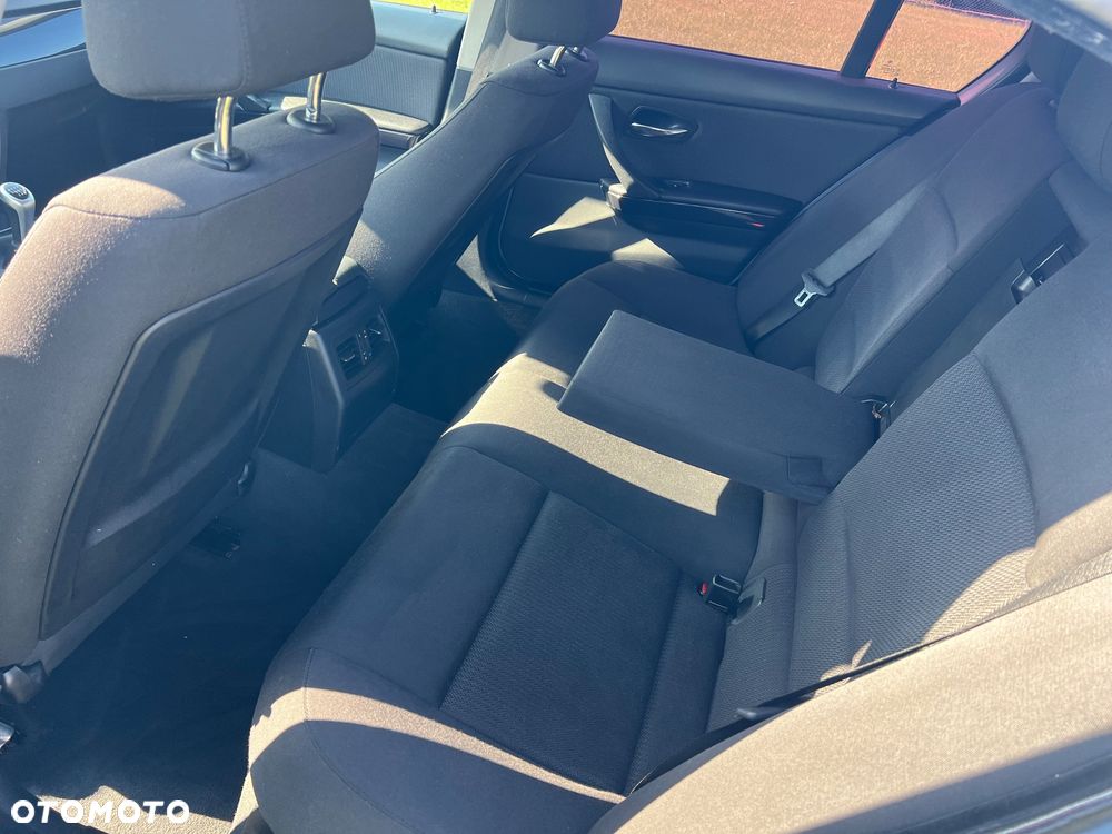 BMW Seria 3 318i Edition Lifestyle - 12