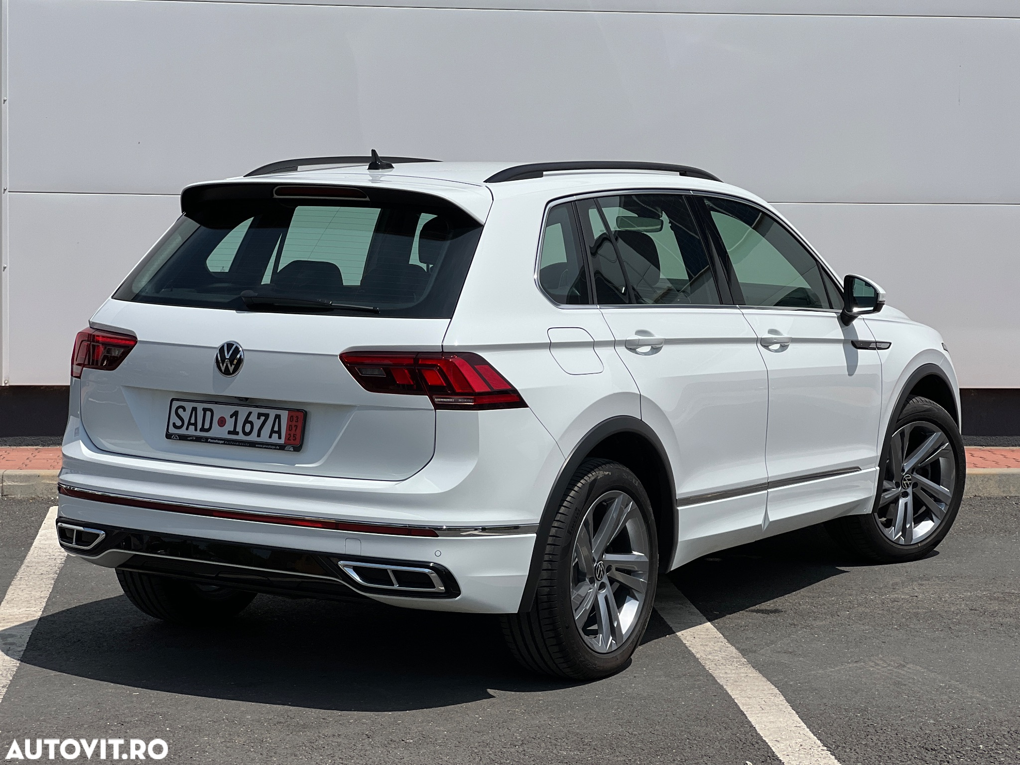 Volkswagen Tiguan Allspace 2.0 TDI SCR 4Motion DSG R-Line - 11