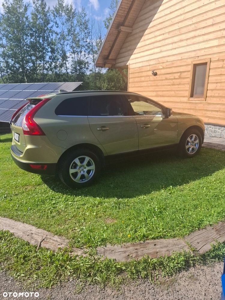 Volvo XC 60 D4 AWD Geartronic Summum - 8