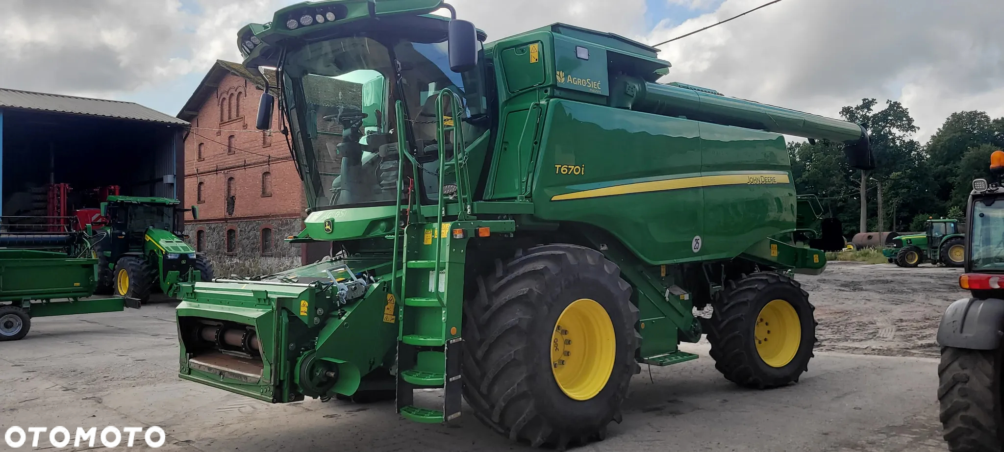 John Deere T670i - 2
