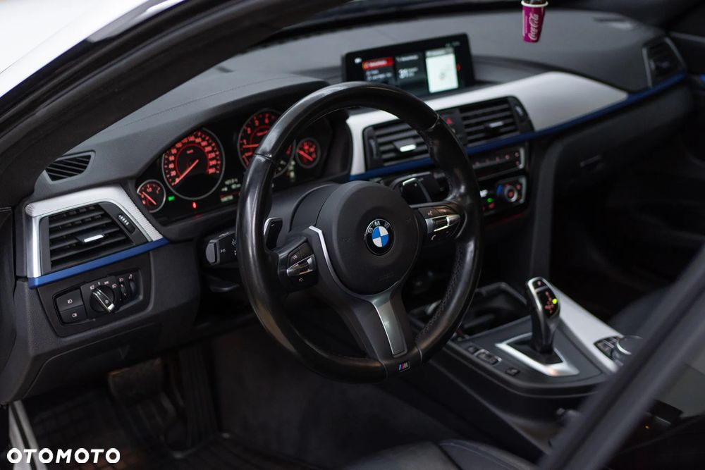 BMW Seria 3 320i GPF xDrive M Sport Shadow sport - 6