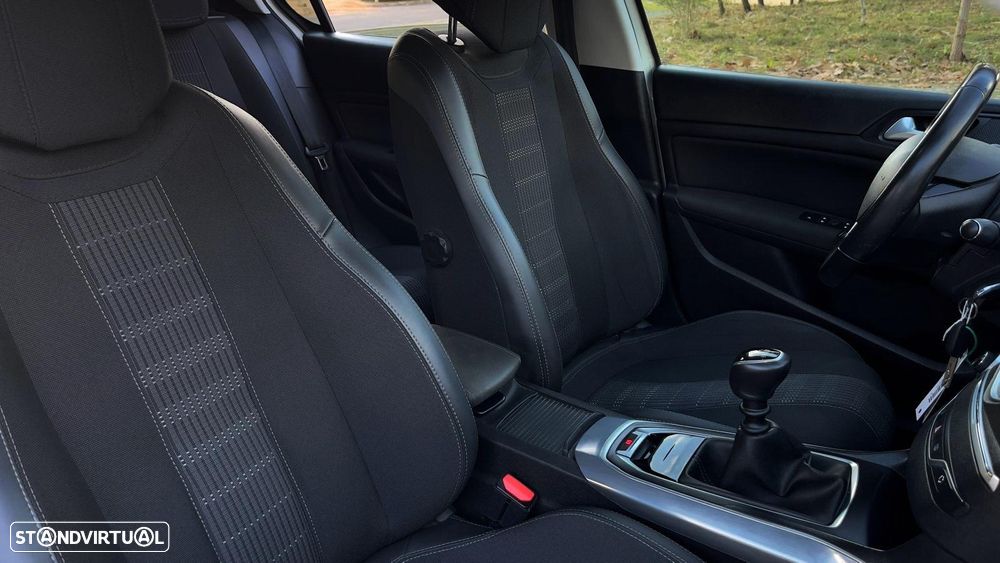 Peugeot 308 1.5 BlueHDi Allure Pack - 38