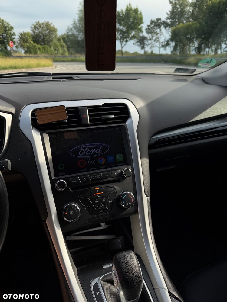 Ford Fusion - 9