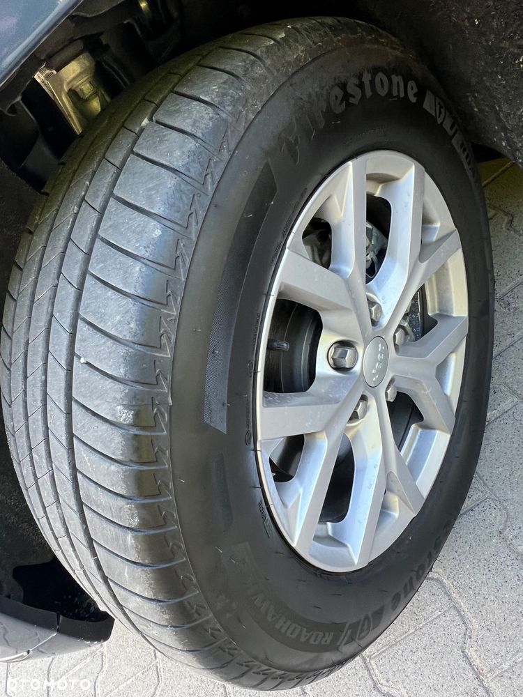 Jeep Grand Cherokee - 8