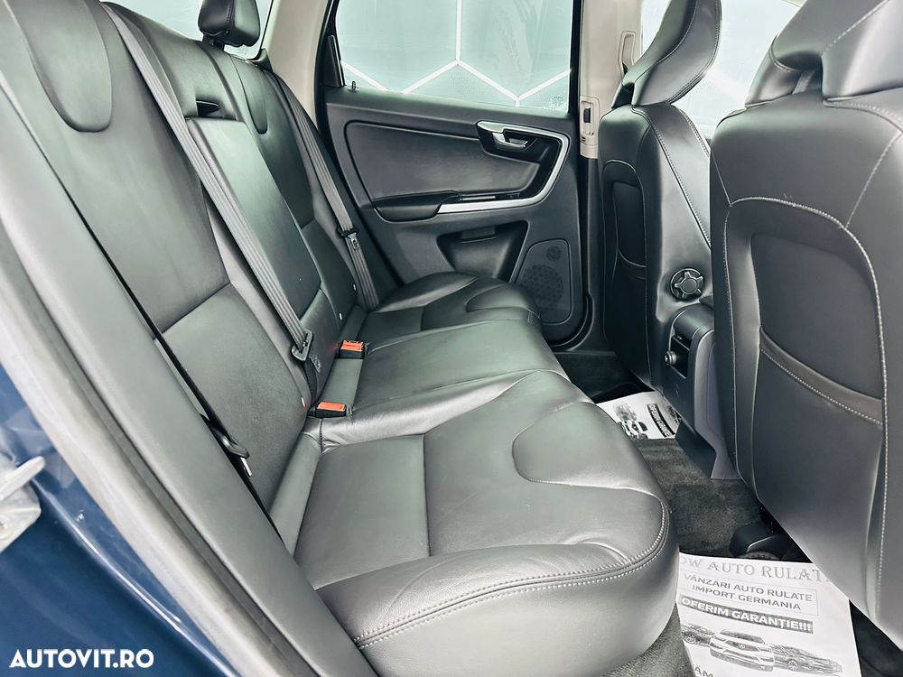 Volvo XC 60 D3 Geartronic Summum - 8