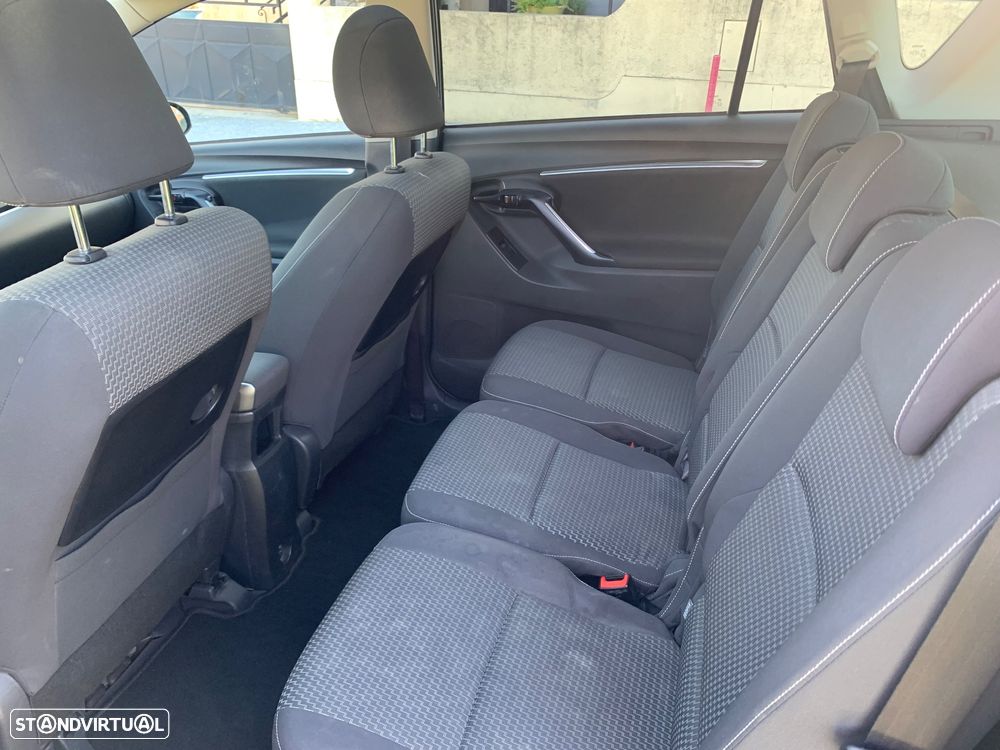 Toyota Verso 1.6 D-4D 5L S&S Comfort - 6