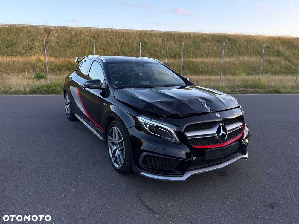 Mercedes-Benz GLA 45 AMG 4-Matic - 7