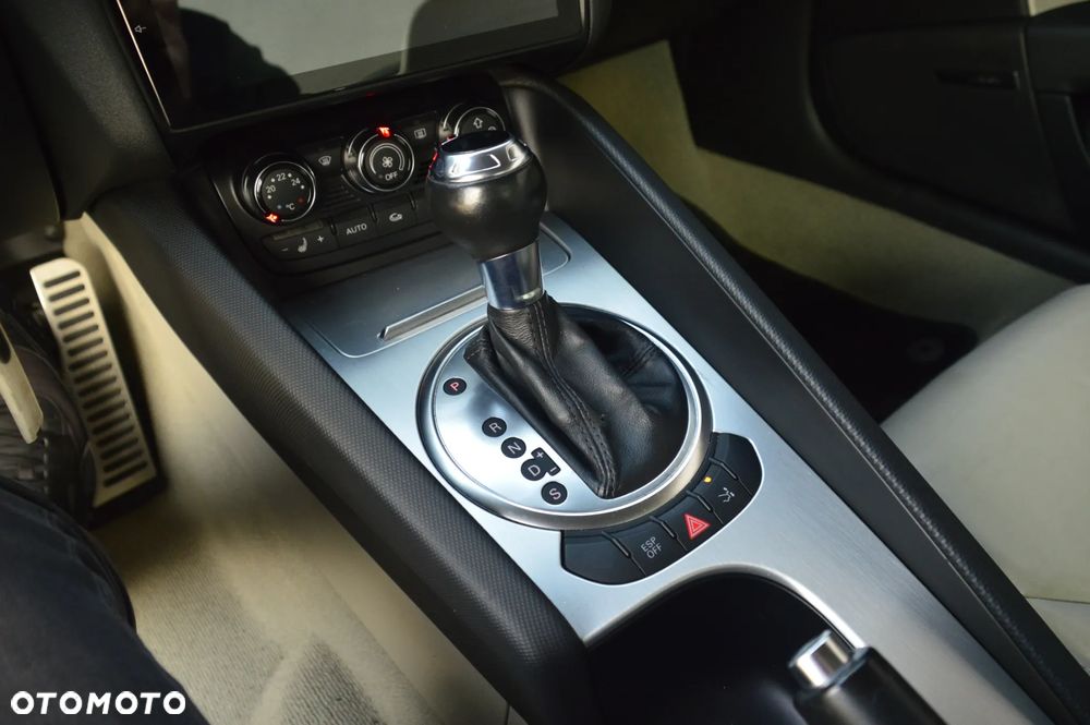 Audi TT Coupé 2.0 TFSI quattro S tronic - 24