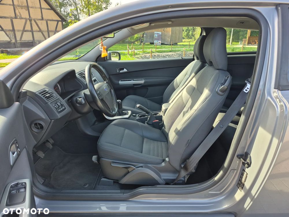 Volvo C30 1.8 Momentum - 22