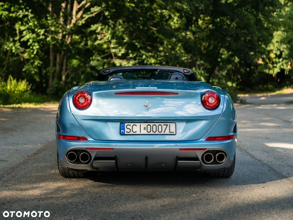 Ferrari California T - 23