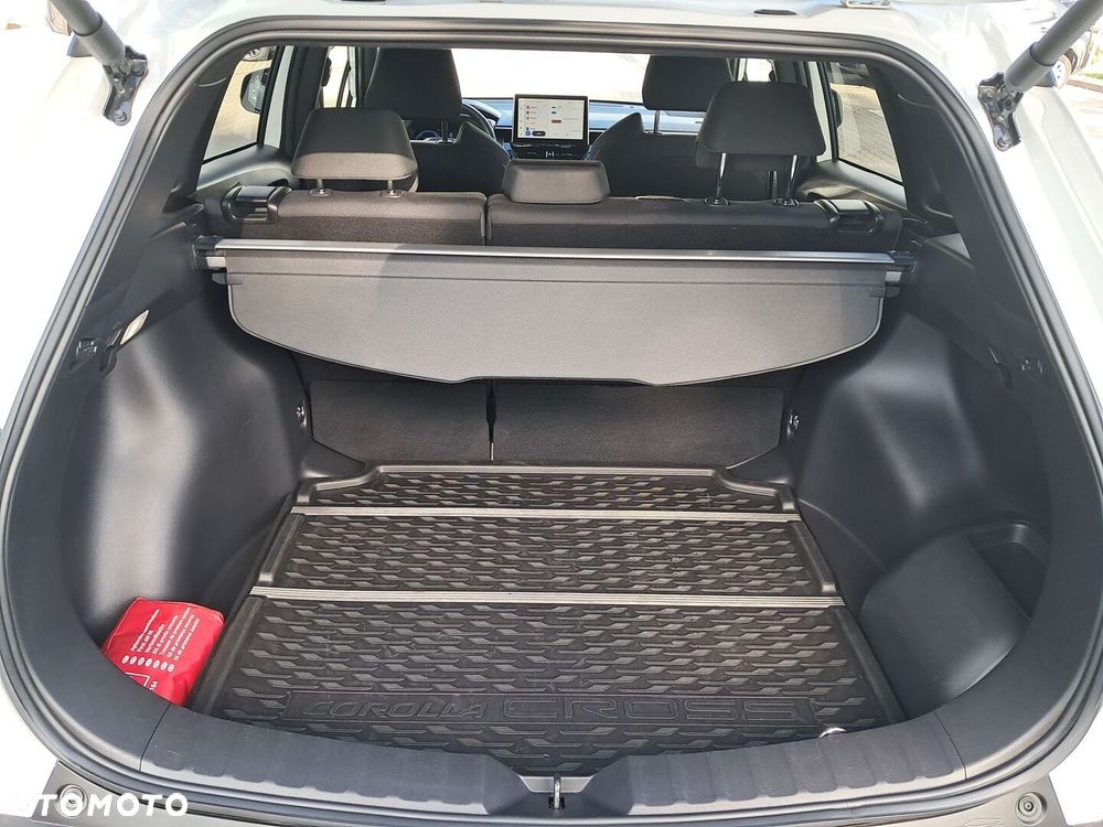 Toyota Corolla Cross 2.0 Hybrid Style - 27