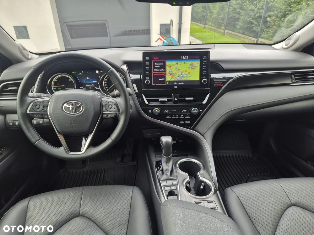 Toyota Camry 2.5 Hybrid Executive CVT - 14