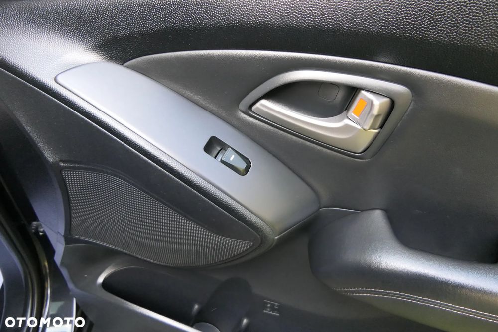 Hyundai ix35 2.0 Premium 2WD - 28