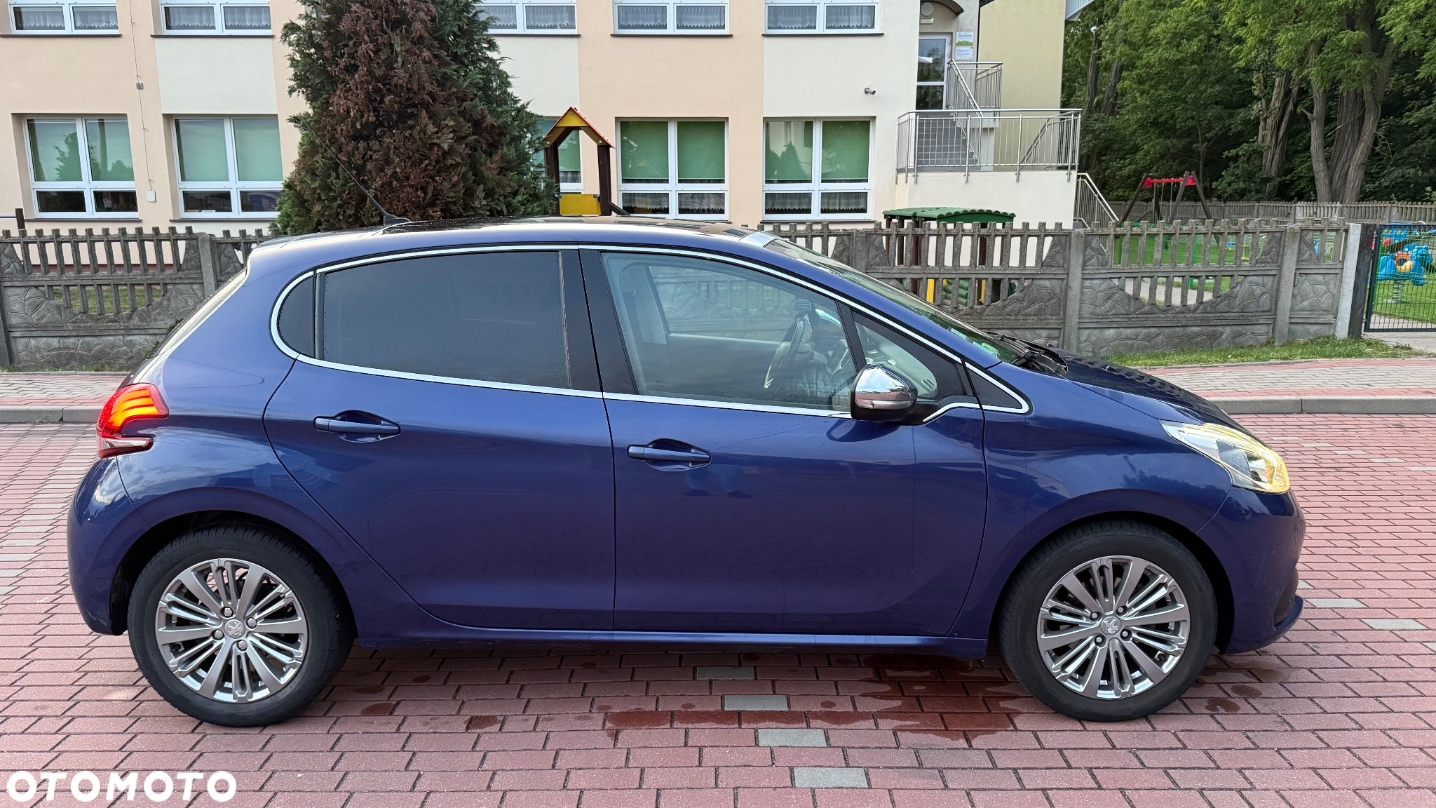 Peugeot 208 Blue-HDi 100 Stop&Start Allure - 7