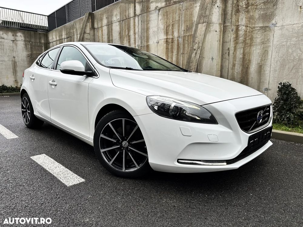 Volvo V40 D2 Geartronic Summum - 3