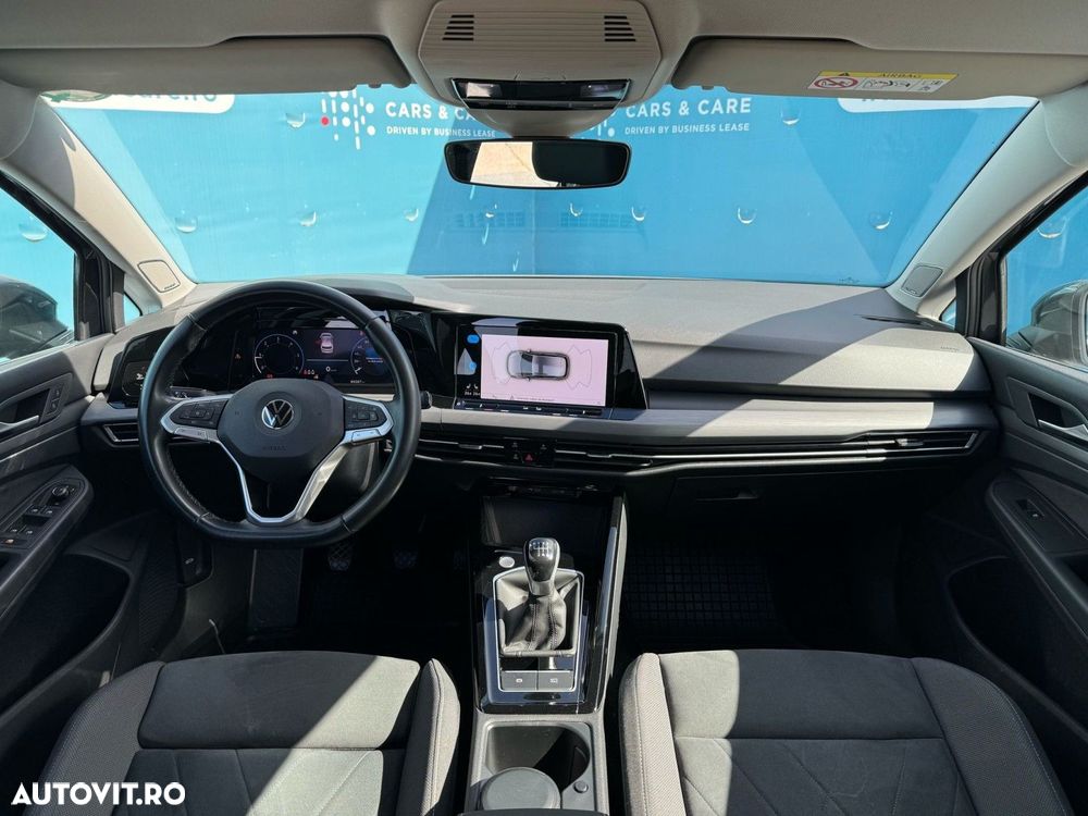Volkswagen Golf - 6