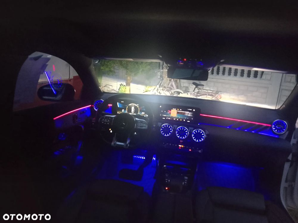 Mercedes-Benz CLA AMG 35 4Matic B AMG Speedshift 7G-DCT - 21