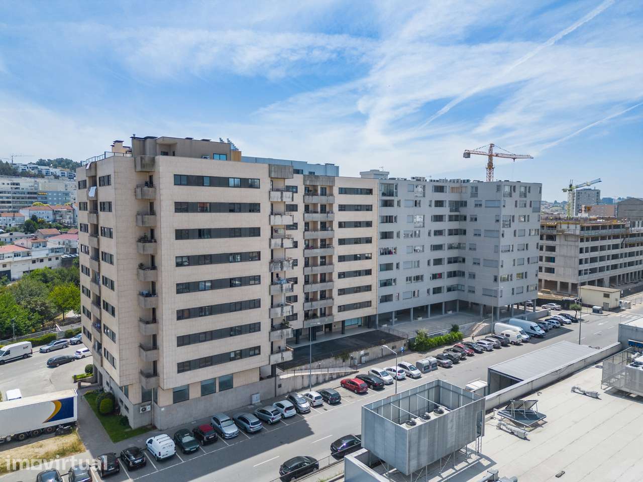 Apartamento T2 com 107m2 e garagem fechada próximo do centro de Braga - Grande imagem: 4/44