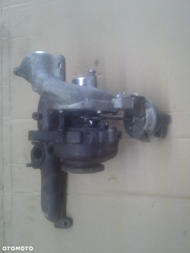 Audi Seat Skoda Volkswagen 1.6 TDi CAY turbosprężarka Garrett GTC1244VZ  03L253016T - 2