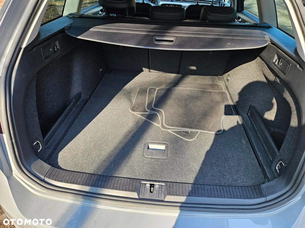 Volkswagen Passat 1.5 TSI EVO Elegance DSG - 15