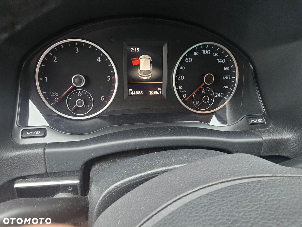 Volkswagen Tiguan 2.0 TDI DPF 4Motion BlueMotion Technology DSG Lounge Sport & Style - 8
