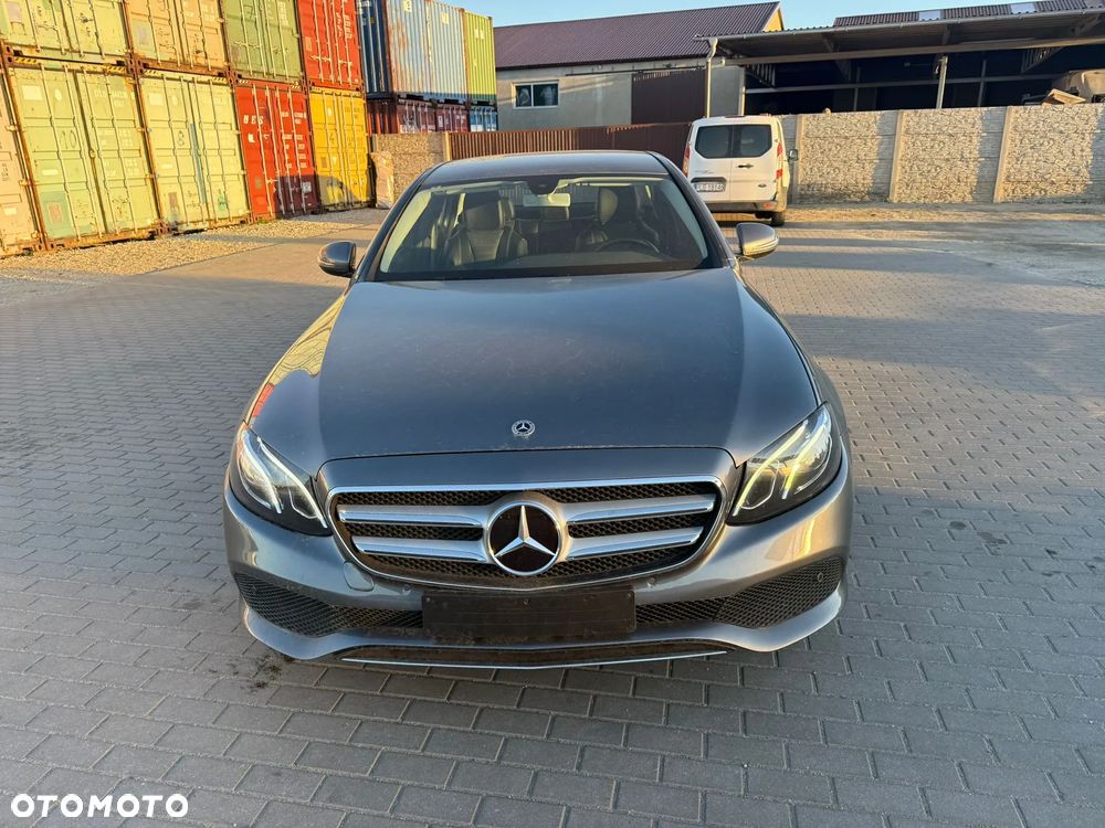 Mercedes-Benz Klasa E - 1