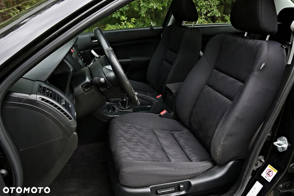 Honda Accord 2.0 i Sport - 31