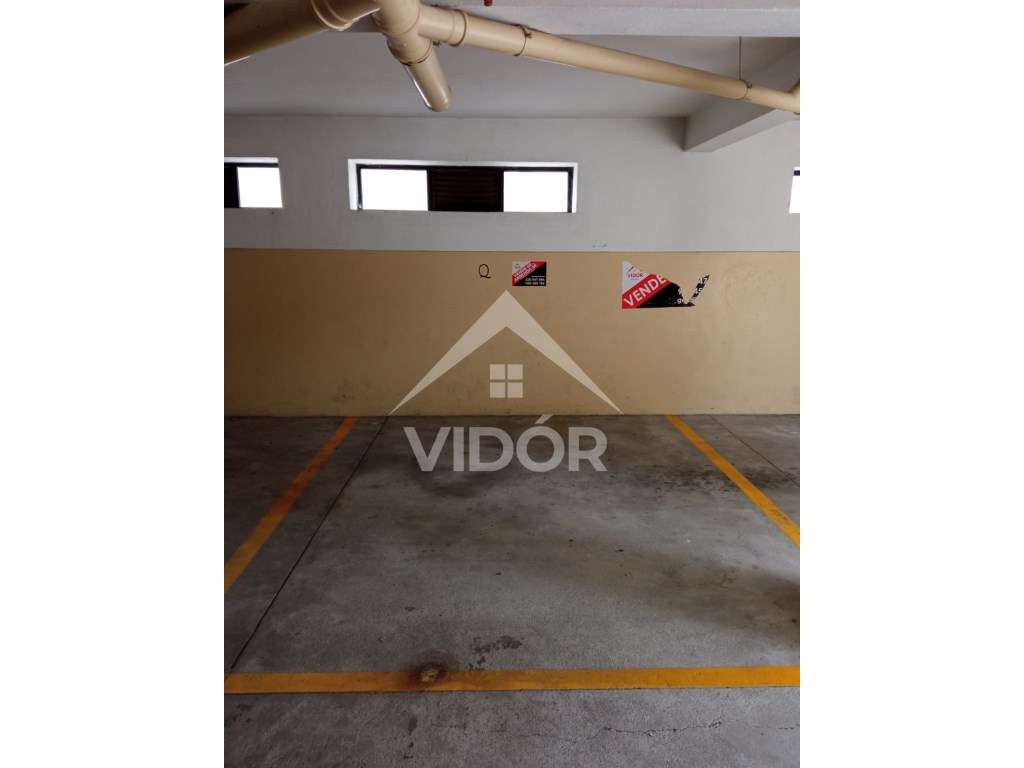 Garagem na Tv. Bernardim Ribeiro Nº 60 - Circunvalação - Grande imagem: 3/3