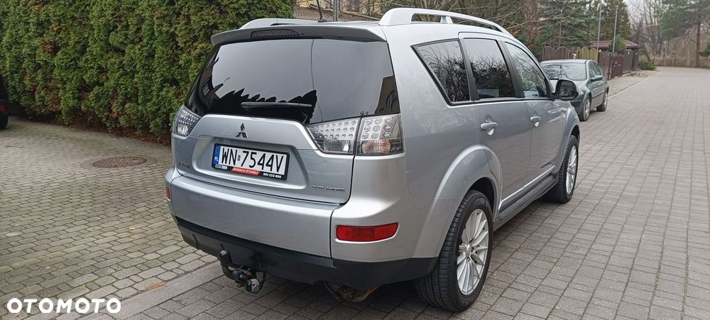 Mitsubishi Outlander 2.4 Instyle EU5 - 7