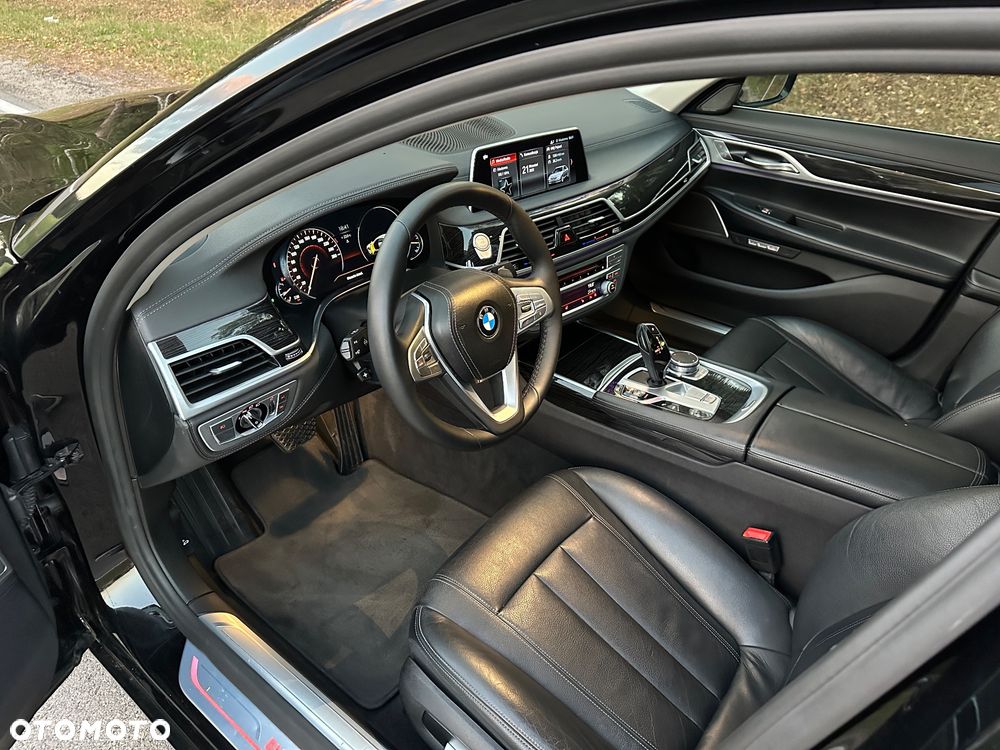 BMW Seria 7 740Li - 7
