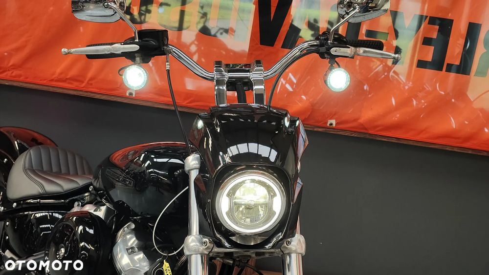 Harley-Davidson Softail Standard - 18