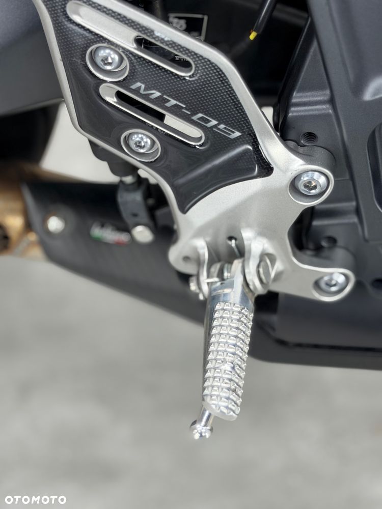 Yamaha MT - 21