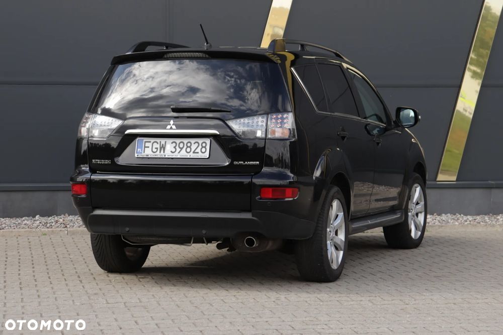 Mitsubishi Outlander 2.0 2WD Invite - 11